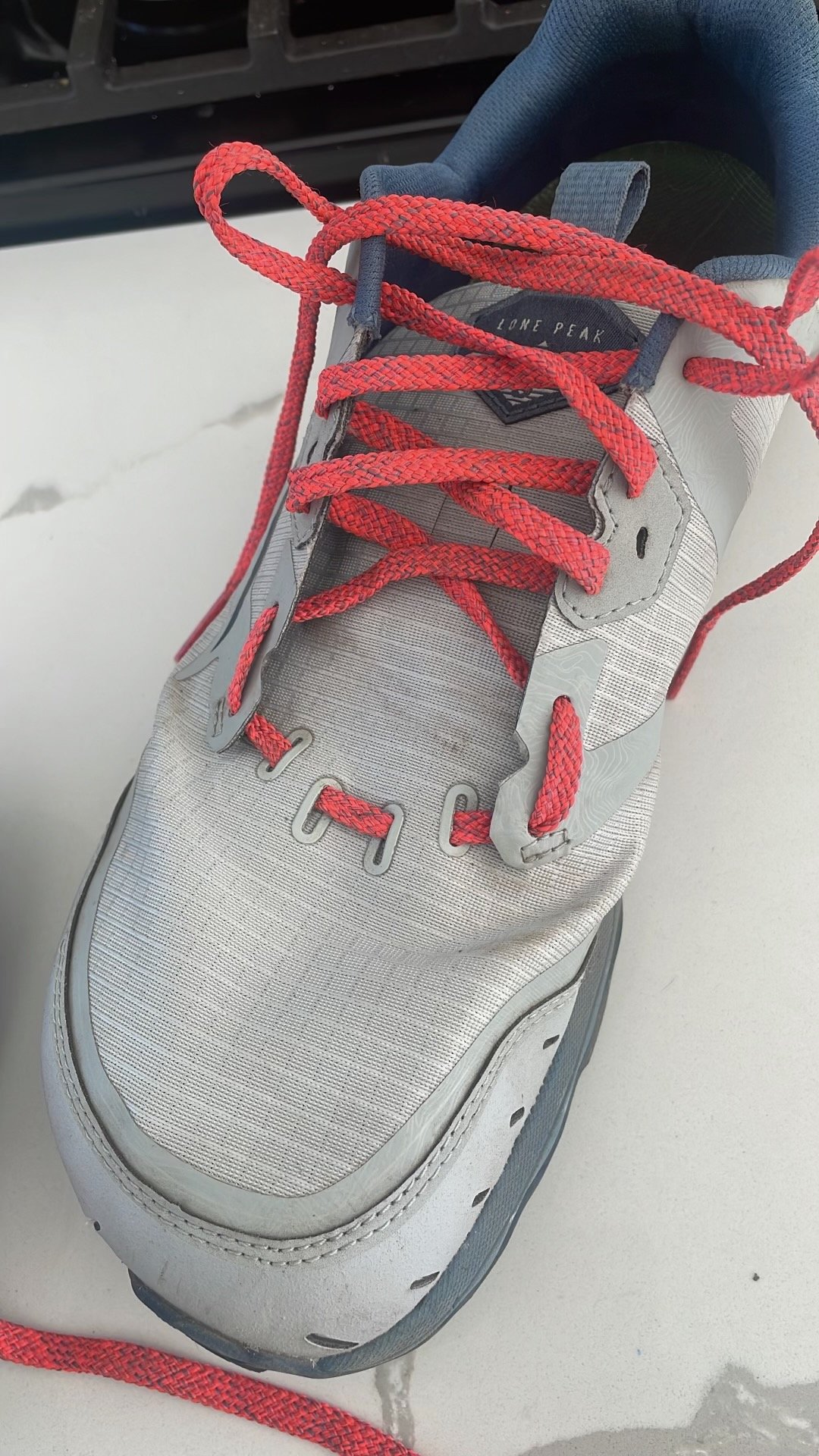 Adding a top loop in the lacing to increase lateral stability on Altra Lone Peak